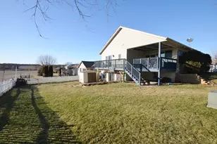 1273 Black River Ct, Whitewater, WI 53190 - Photo 2