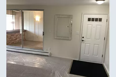 11946 W Mill Rd #11, Milwaukee, WI 53225 - Photo 12