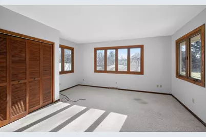 8942 N Silver Brook Ln, Brown Deer, WI 53223 - Photo 20