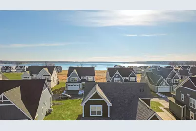 2631  Mooring Ct, Delavan, WI 53115 - Photo 32