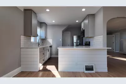 5315  73rd St, Pleasant Prairie, WI 53142 - Photo 8