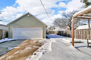 1528 Thurston Ave, Racine, WI 53405 - Photo 26