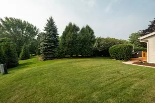 3009 W Renee Ct, Mequon, WI 53092 - Photo 36