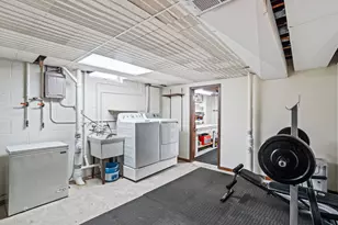 3009 W Renee Ct, Mequon, WI 53092 - Photo 26