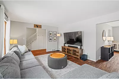 3009 W Renee Ct, Mequon, WI 53092 - Photo 6