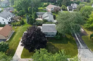 3009 W Renee Ct, Mequon, WI 53092 - Photo 40