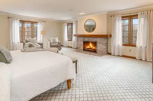 9500 N Valley Hill Rd, River Hills, WI 53217 - Photo 20