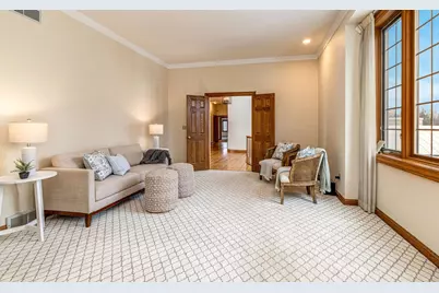 9500 N Valley Hill Rd, River Hills, WI 53217 - Photo 16