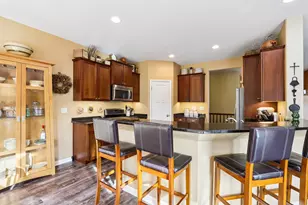 609 Evergreen Terrace, Port Washington, WI 53074 - Photo 6