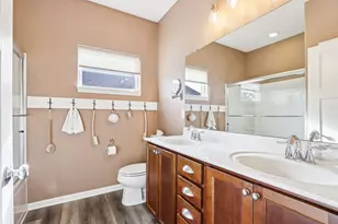 609 Evergreen Terrace, Port Washington, WI 53074 - Photo 14