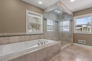 2621 S Seymour Pl, West Allis, WI 53227 - Photo 28