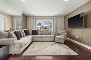 2621 S Seymour Pl, West Allis, WI 53227 - Photo 8