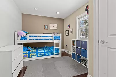 2621 S Seymour Pl, West Allis, WI 53227 - Photo 30