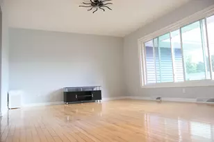 2711 Hyacinth Ave, Janesville, WI 53545 - Photo 4