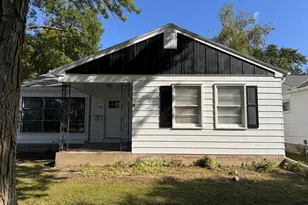 2336 W Lawn Ave, Milwaukee, WI 53209 - Photo 2