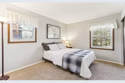 2212  Gatekeeper Ct, Waukesha, WI 53188 - Photo 24