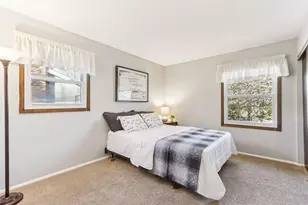 2212 Gatekeeper Ct, Waukesha, WI 53188 - Photo 24