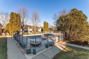 998 Lake Country Ct, Oconomowoc, WI 53066 - Photo 32