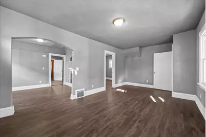 3905 N 13th St #3907, Milwaukee, WI 53206 - Photo 4