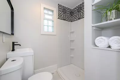 2911 N Newhall St, Milwaukee, WI 53211 - Photo 10