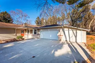 N7543 State Park Rd, Whitewater, WI 53190 - Photo 2