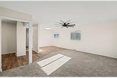 4226 S Pennsylvania Ave, Saint Francis, WI 53235 - Photo 6