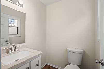 4226 S Pennsylvania Ave, Saint Francis, WI 53235 - Photo 12