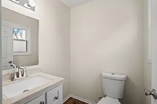 4226 S Pennsylvania Ave, Saint Francis, WI 53235 - Photo 12