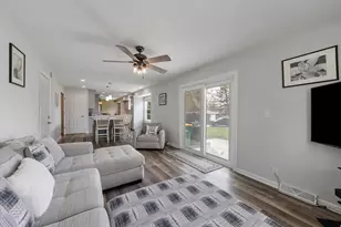 N97W16385 Tippicanoe Ct, Germantown, WI 53022 - Photo 2