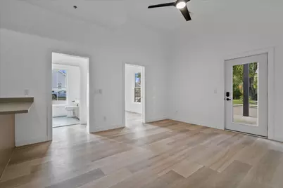 308  Oak St #101, Slinger, WI 53086 - Photo 10