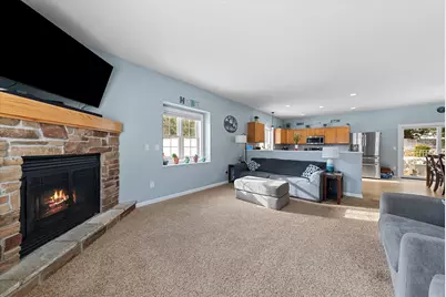 1457  Red Oak Dr, Hartford, WI 53027 - Photo 34