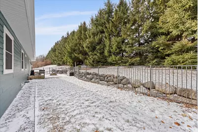 1457  Red Oak Dr, Hartford, WI 53027 - Photo 42