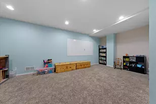 1457 Red Oak Dr, Hartford, WI 53027 - Photo 24