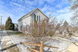 417 James St, Burlington, WI 53105 - Photo 28