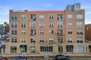 1920 N Farwell Ave, Milwaukee, WI 53202 - Photo 2