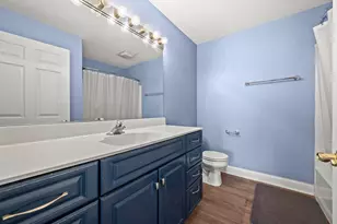 1920 N Farwell Ave, Milwaukee, WI 53202 - Photo 14