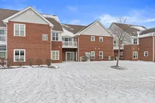 12374 W Virginia Cir, Franklin, WI 53132 - Photo 22