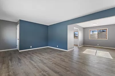 N91W17639  Saint Regis Dr, Menomonee Falls, WI 53051 - Photo 4