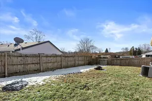 N91W17639 St Regis Dr, Menomonee Falls, WI 53051 - Photo 32