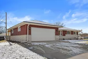 N91W17639 St Regis Dr, Menomonee Falls, WI 53051 - Photo 34