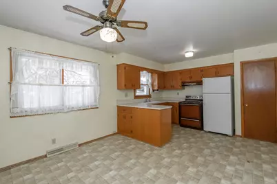 5034 S 20th St, Milwaukee, WI 53221 - Photo 30