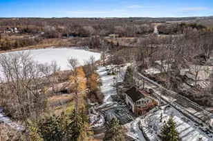 W6285 Harbor Lights Cir, Lyndon, WI 53011 - Photo 32