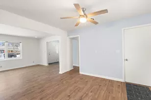 1108 Shorecrest Dr, Racine, WI 53402 - Photo 8