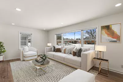 1108  Shorecrest Dr, Racine, WI 53402 - Photo 4