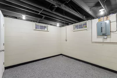 1108  Shorecrest Dr, Racine, WI 53402 - Photo 22