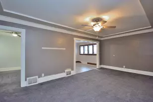 2178 S 84th St, West Allis, WI 53227 - Photo 6