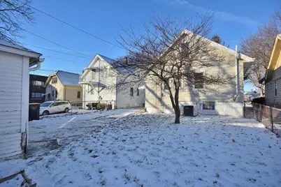 2178 S 84th St, West Allis, WI 53227 - Photo 24