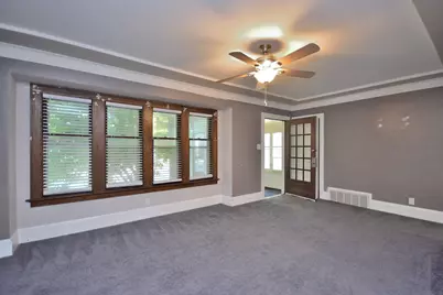 2178 S 84th St, West Allis, WI 53227 - Photo 4
