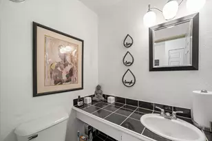 9206 N 70th St, Milwaukee, WI 53223 - Photo 14