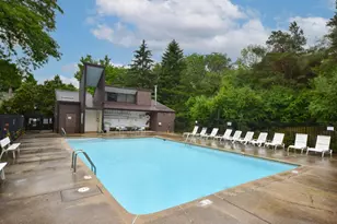 9206 N 70th St, Milwaukee, WI 53223 - Photo 32